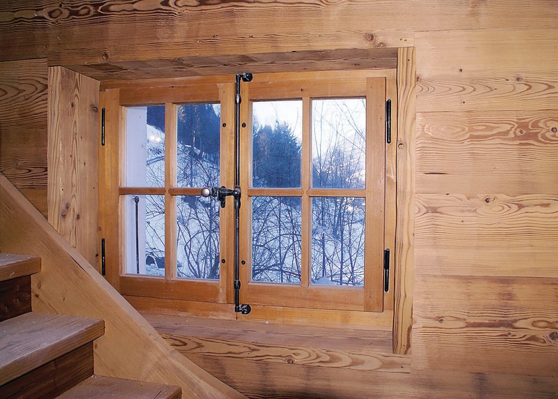 Aménagement intérieur avec du bois de résineux traité à la chaleur Aménagement intérieur avec du bois de résineux traité à la chaleur